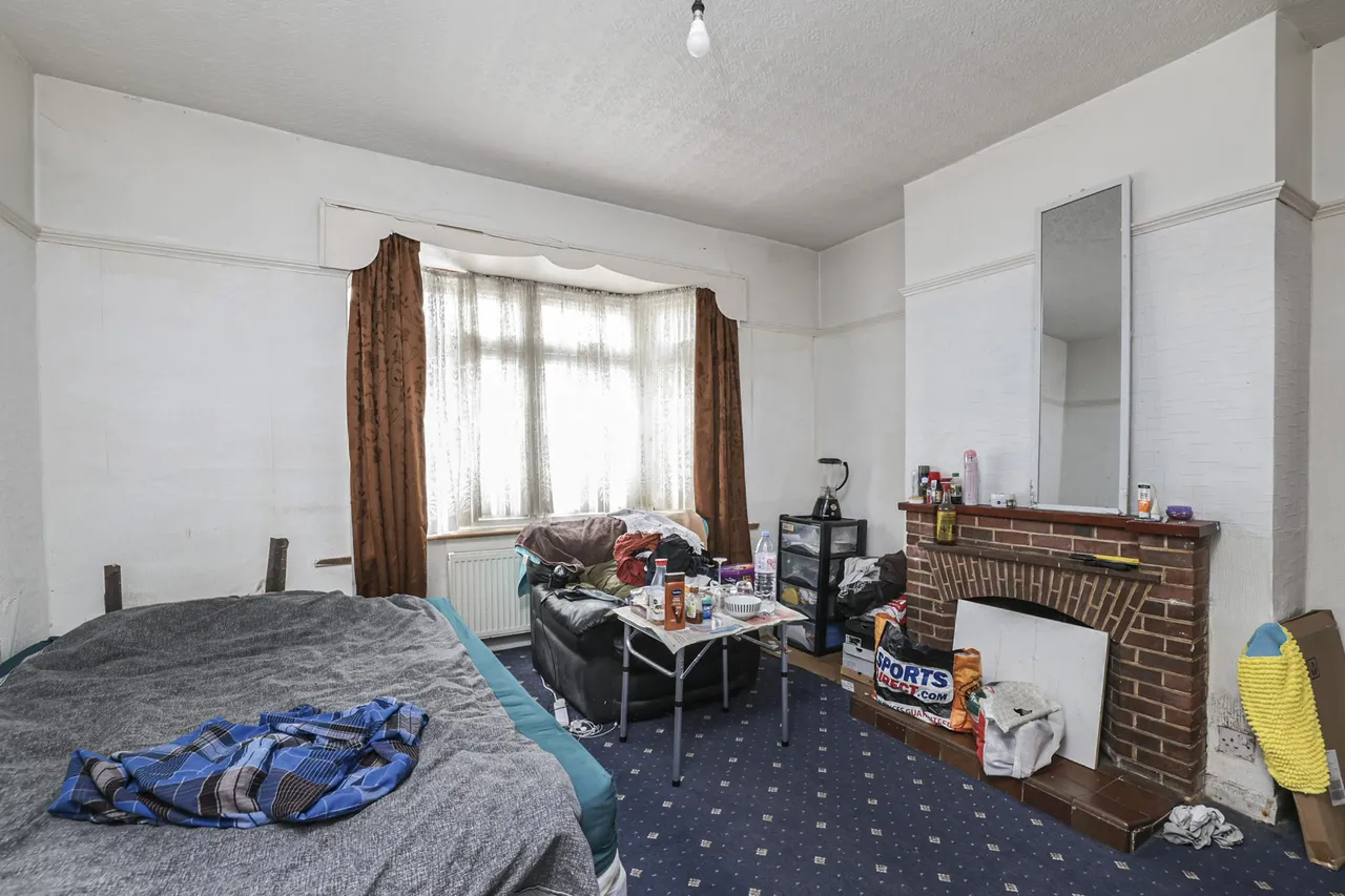 Carlyle Avenue, Southall, UB1, photo 17