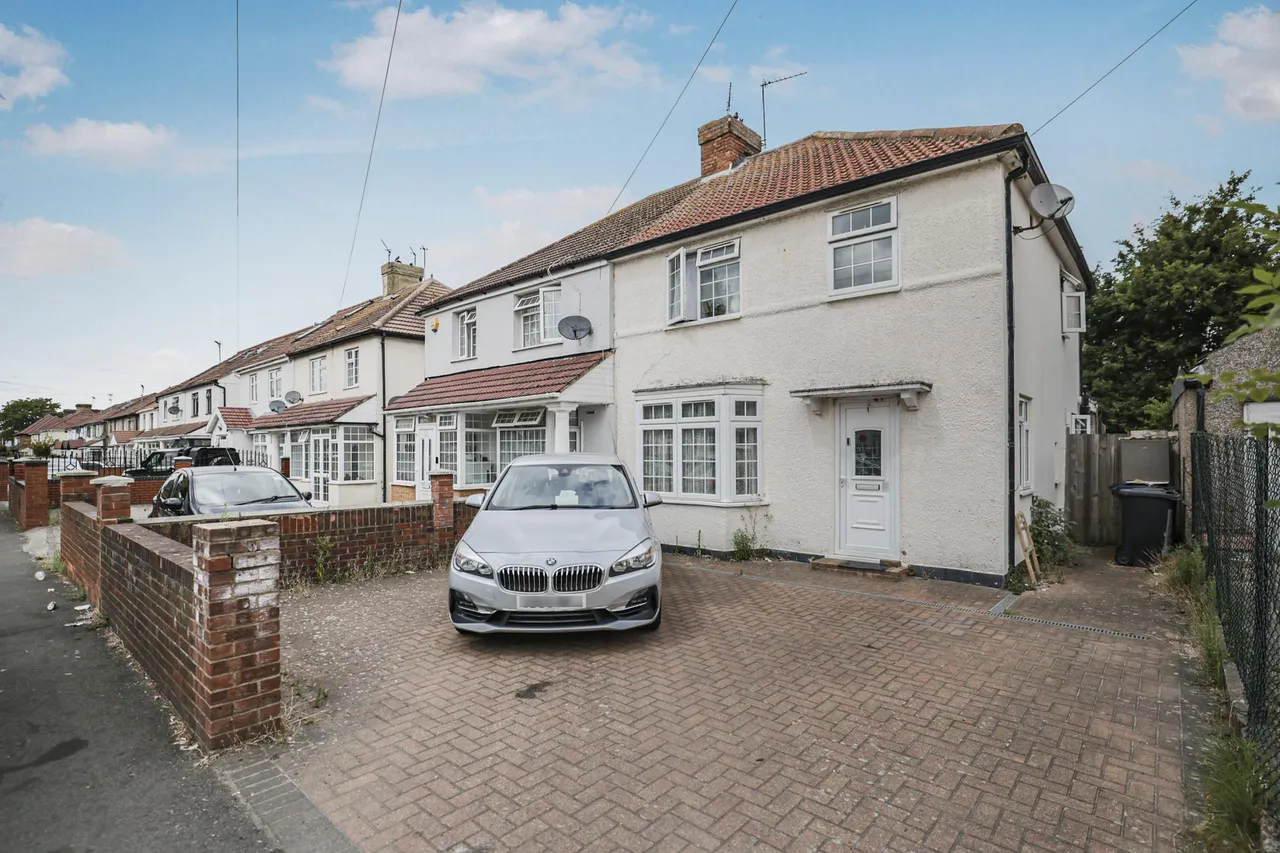 Carlyle Avenue, Southall, UB1, photo 20