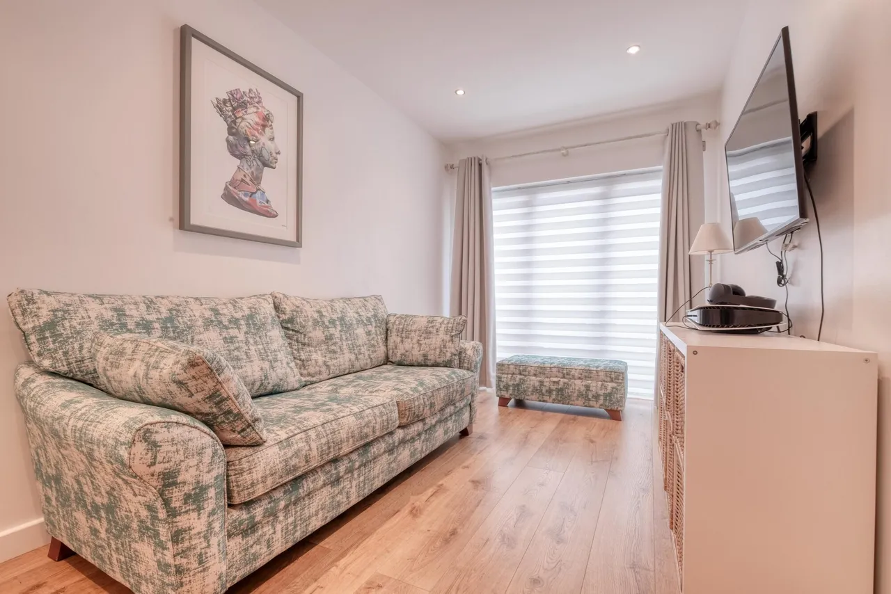 Malvern Gardens, Hagley, DY8, photo 10