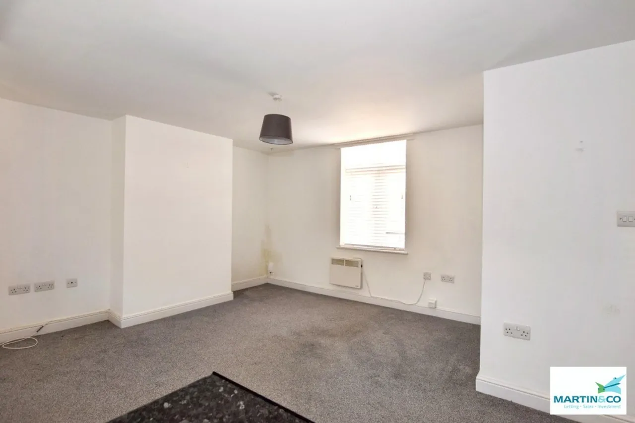 Upper Bond Street, Hinckley, photo 6