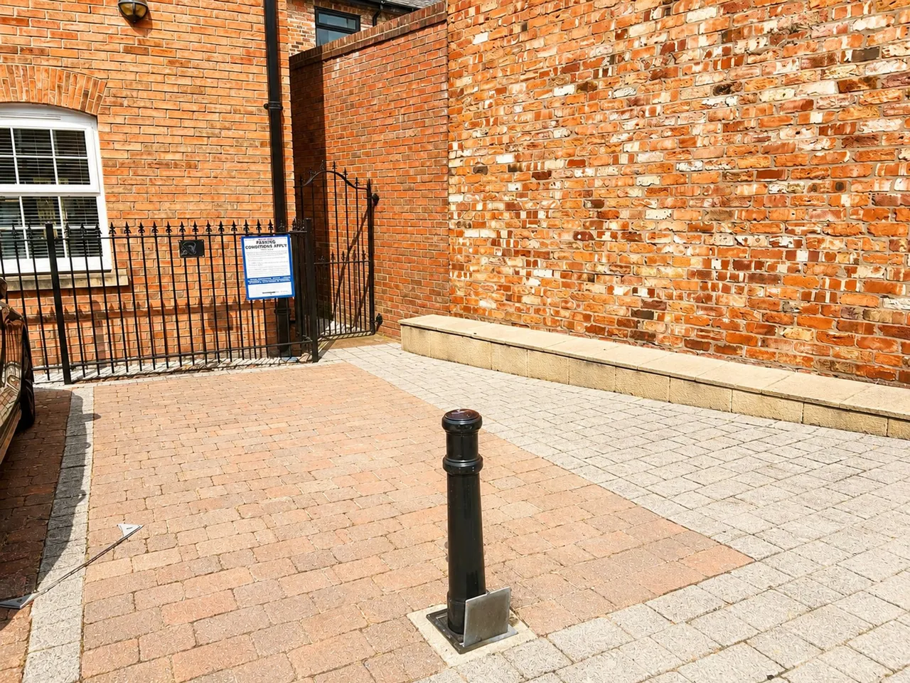 Royles Square, Alderley Edge, photo 10