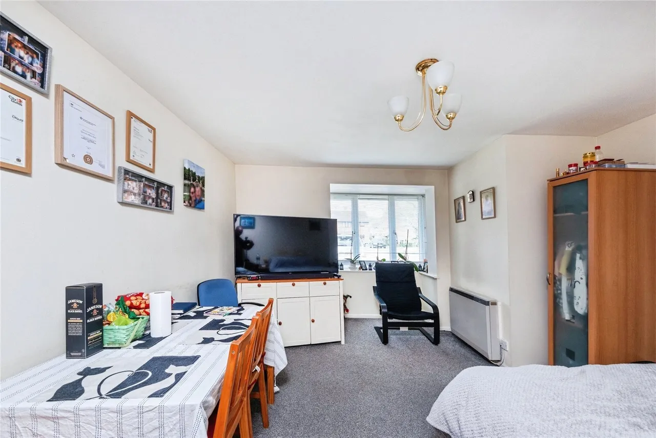 Moor Pond Close, Bicester, Oxfordshire, OX26, photo 4