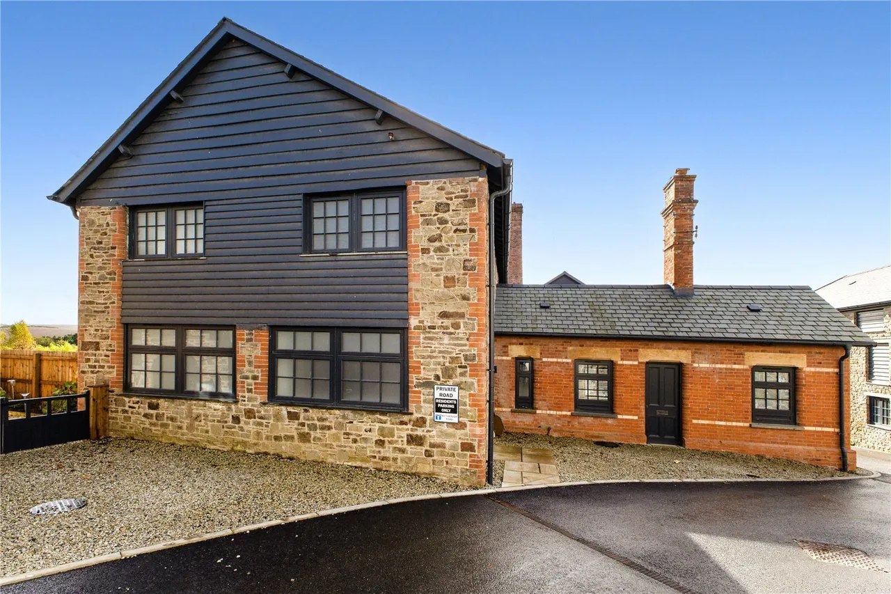 Old Tannery Drive, South Molton, EX36, photo 2