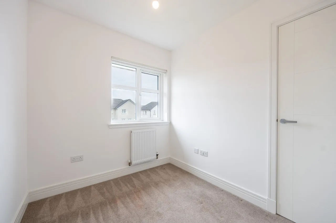 Raeside Grove, Newton Mearns, G77, photo 13