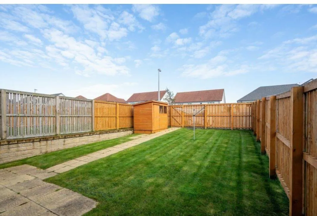 Raeside Grove, Newton Mearns, G77, photo 19
