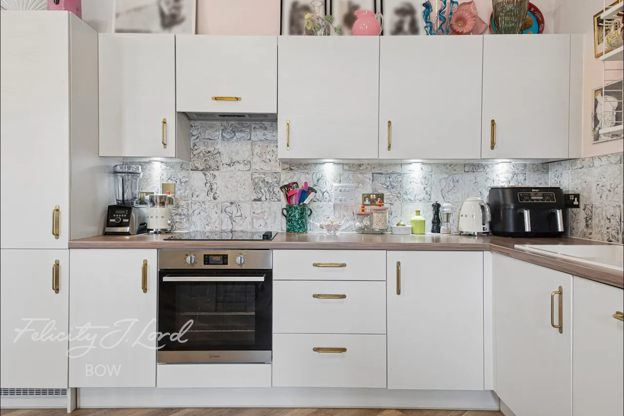 Richard Tress Way, London, photo 12