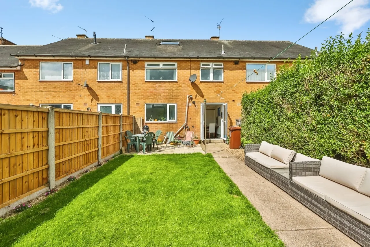 4 bed house for sale — Edenhall Gardens, Clifton, Nottingham, NG11