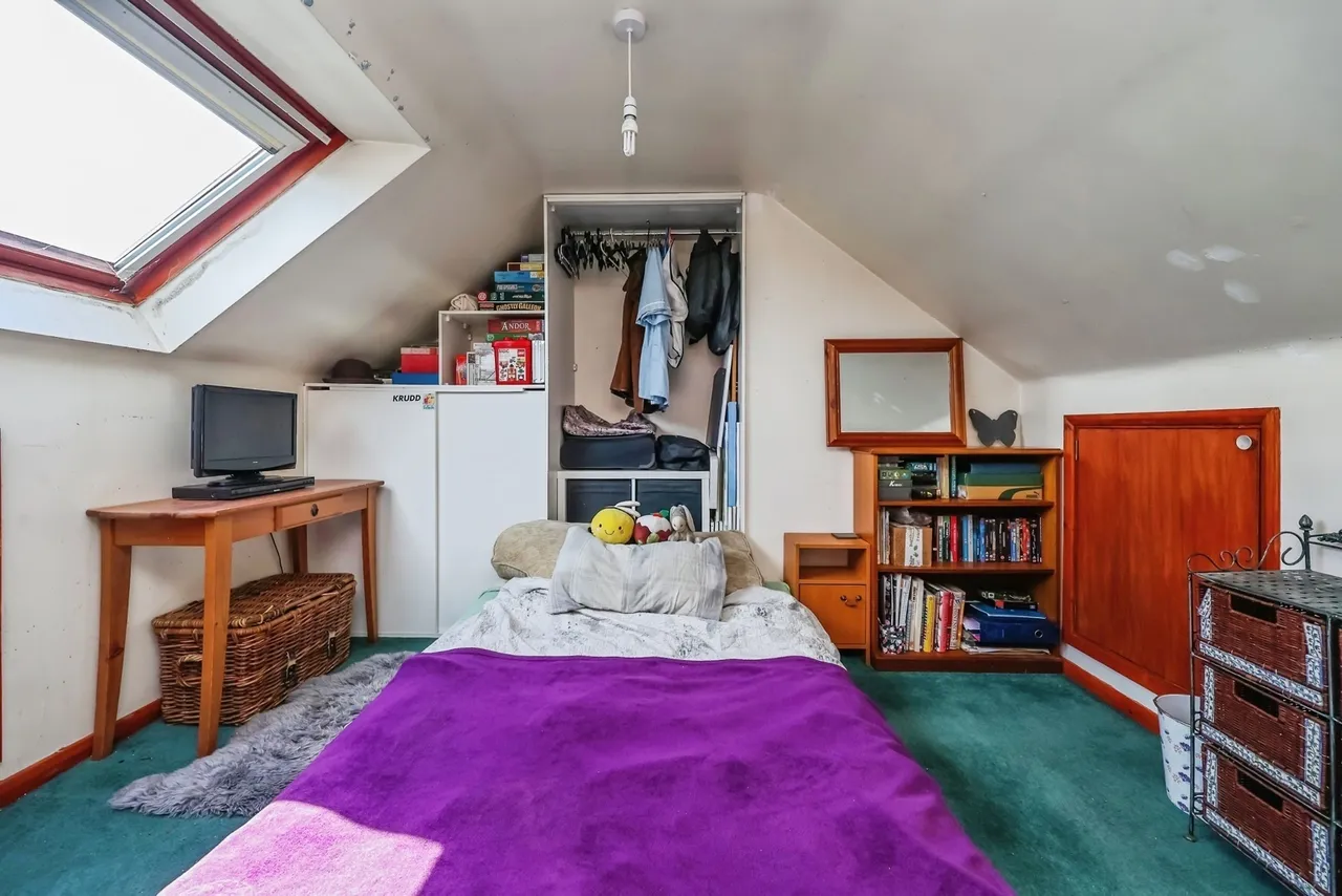 Edenhall Gardens, Clifton, Nottingham, NG11, photo 13