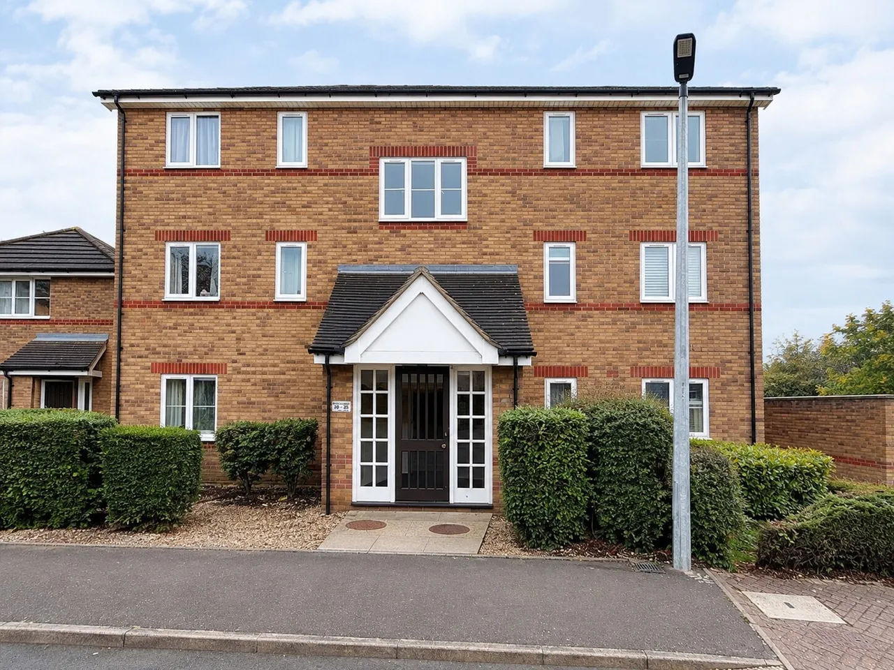 2 bed flat for sale, Burton Court Peterborough, PE1