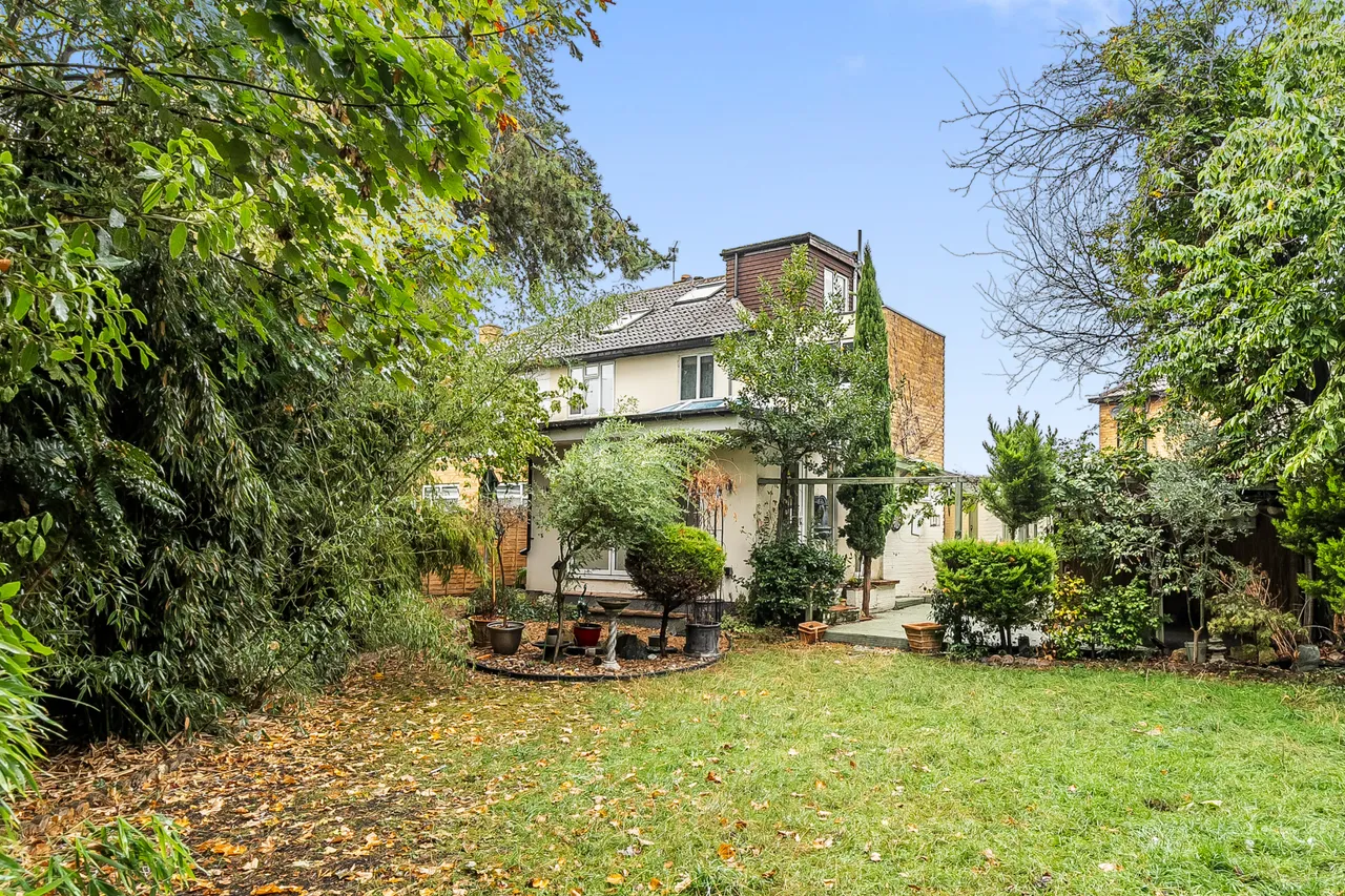 Thames Close, Chertsey, KT16, photo 19