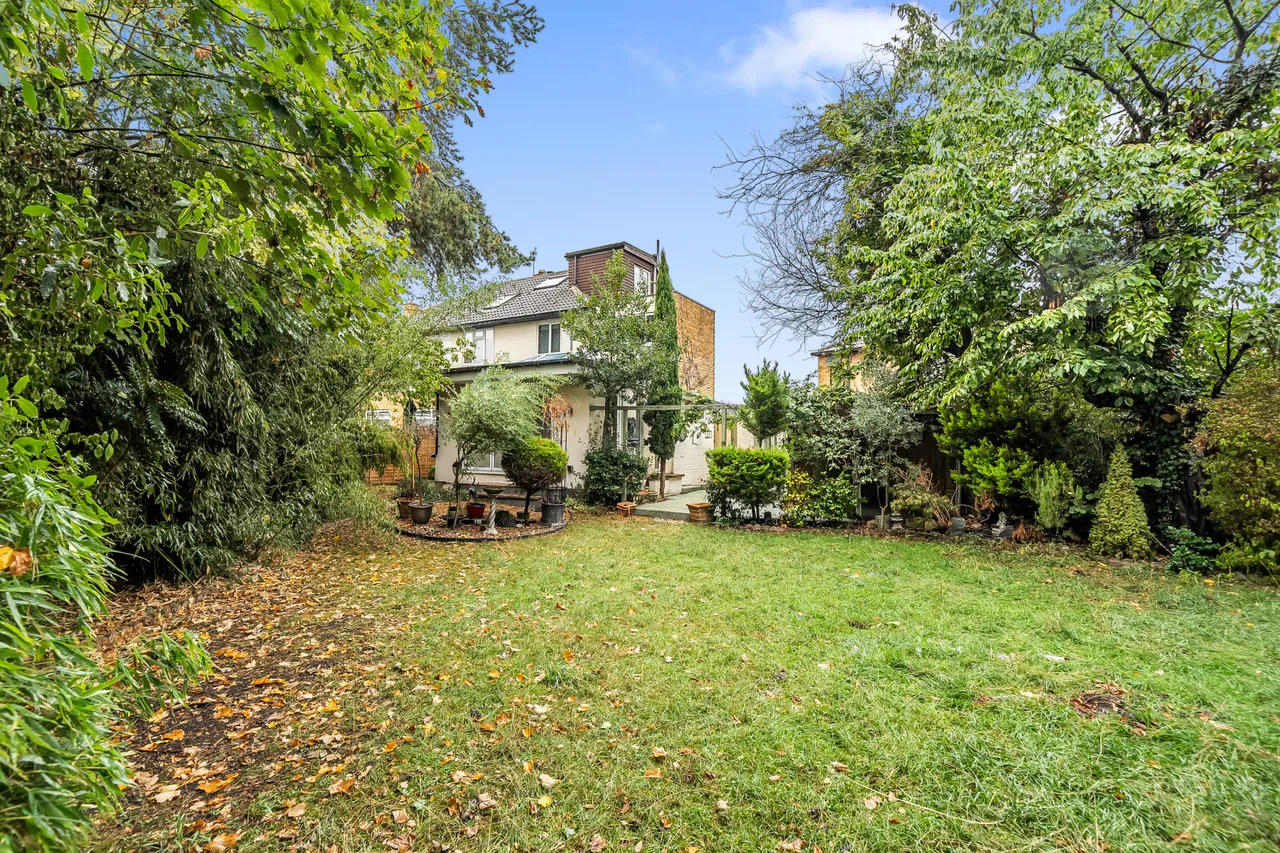 Thames Close, Chertsey, KT16, photo 18