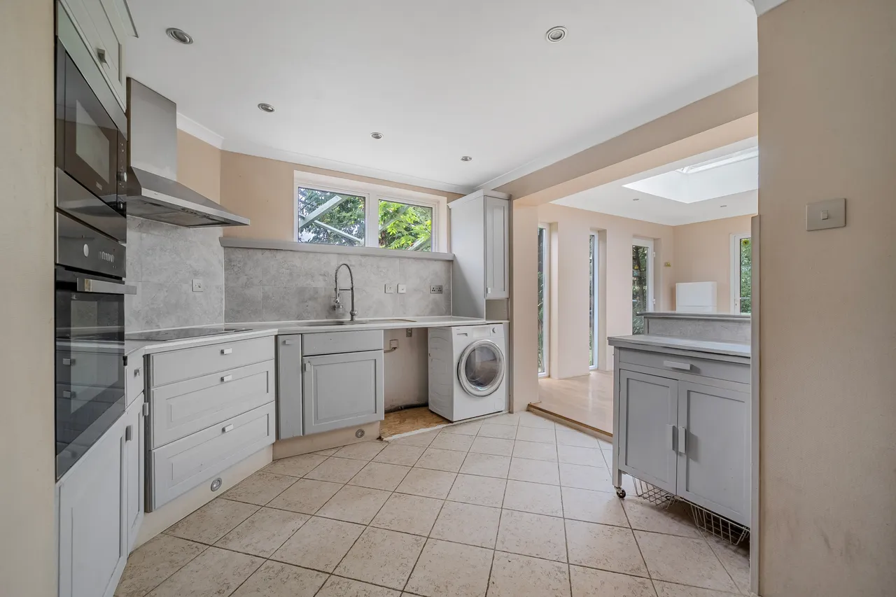 Thames Close, Chertsey, KT16, photo 5