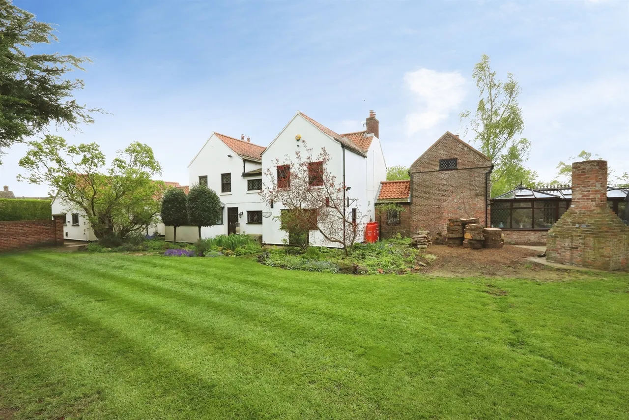 The Green, Misson, Doncaster, photo 9