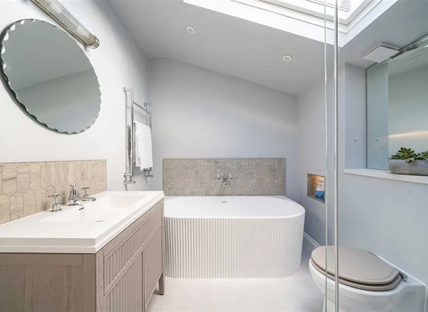 The Island, Thames Ditton, KT7, photo 10