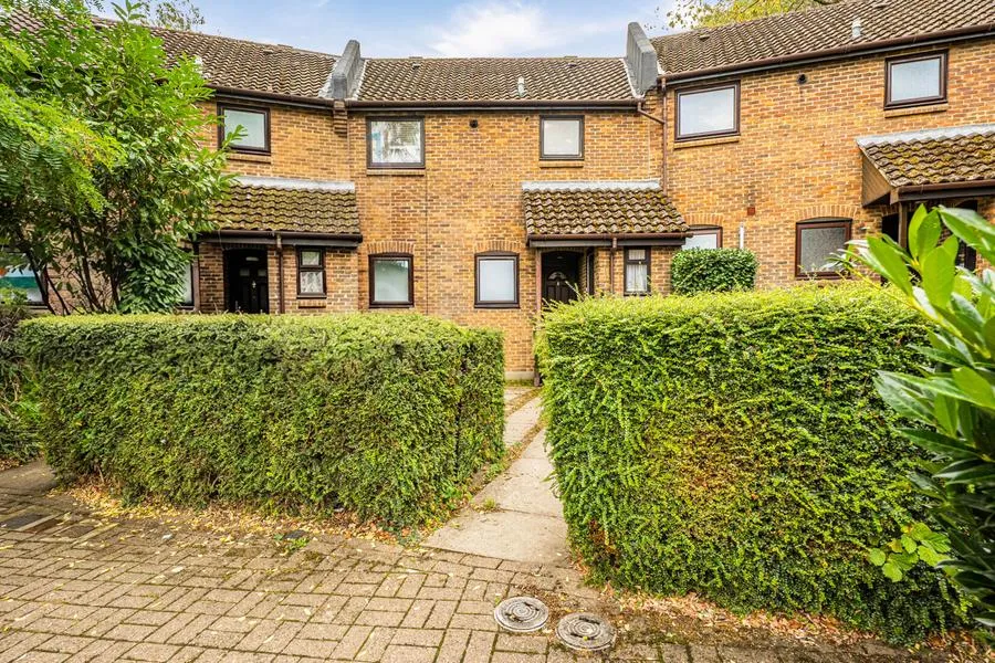 Nottingham Close, Woking, GU21, photo 18