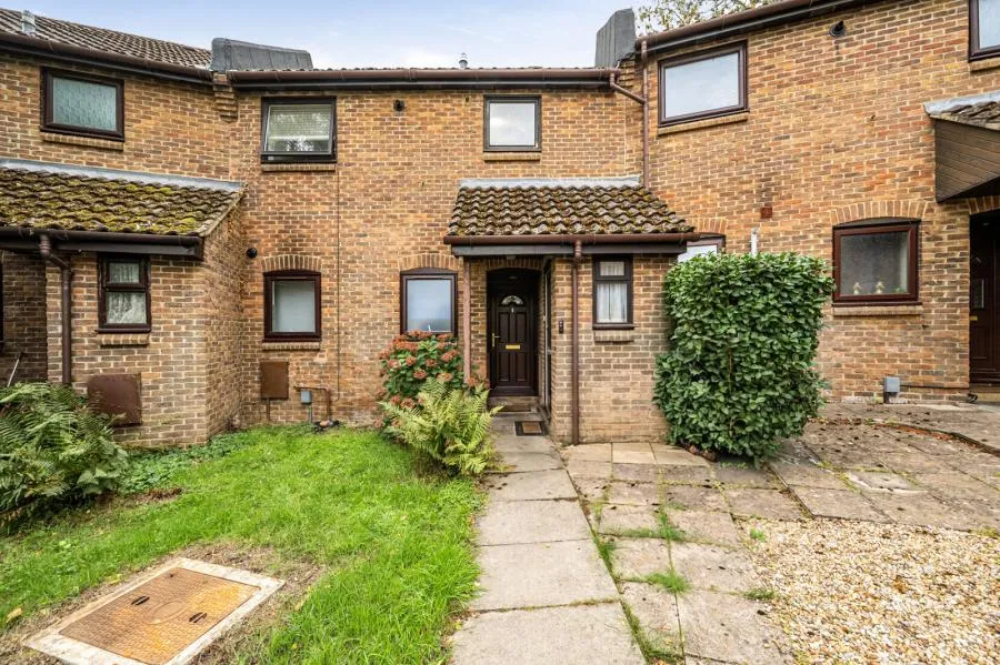 Nottingham Close, Woking, GU21, photo 6