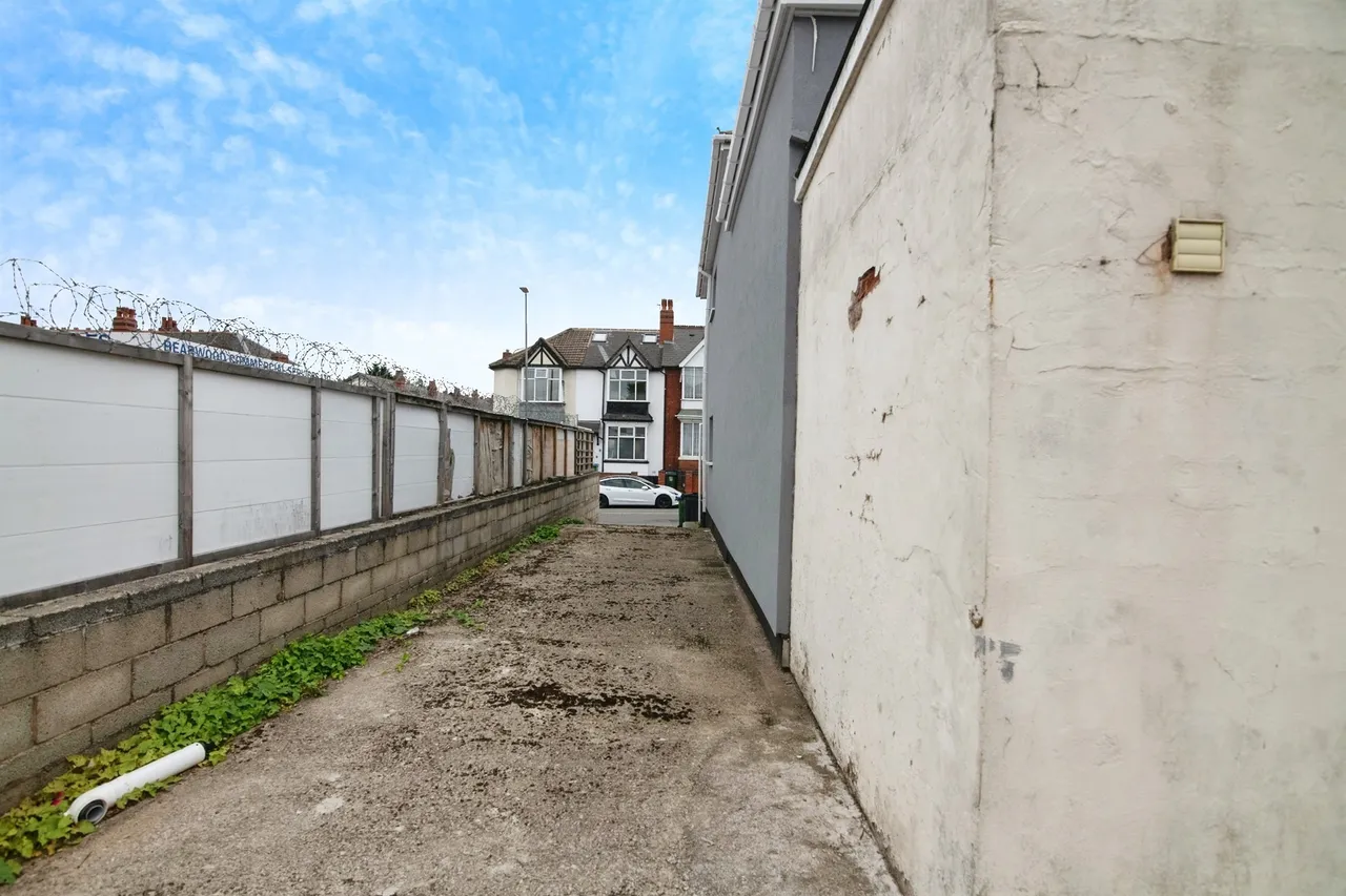 Bearwood Road, Smethwick, B66, photo 17