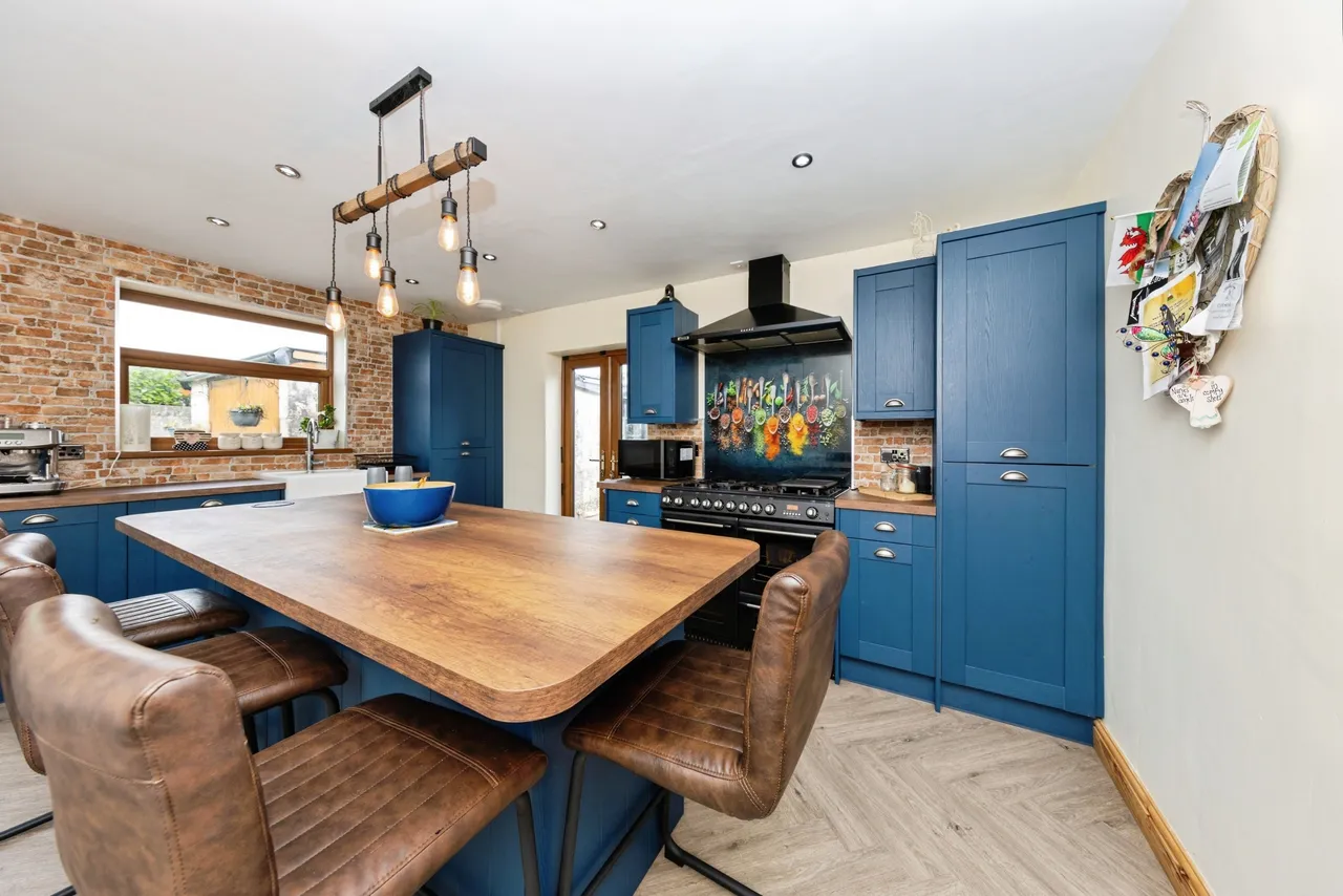 Capel Seion Road, Llanelli, SA15, photo 6