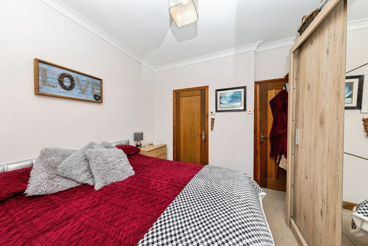 Capel Seion Road, Llanelli, SA15, photo 23