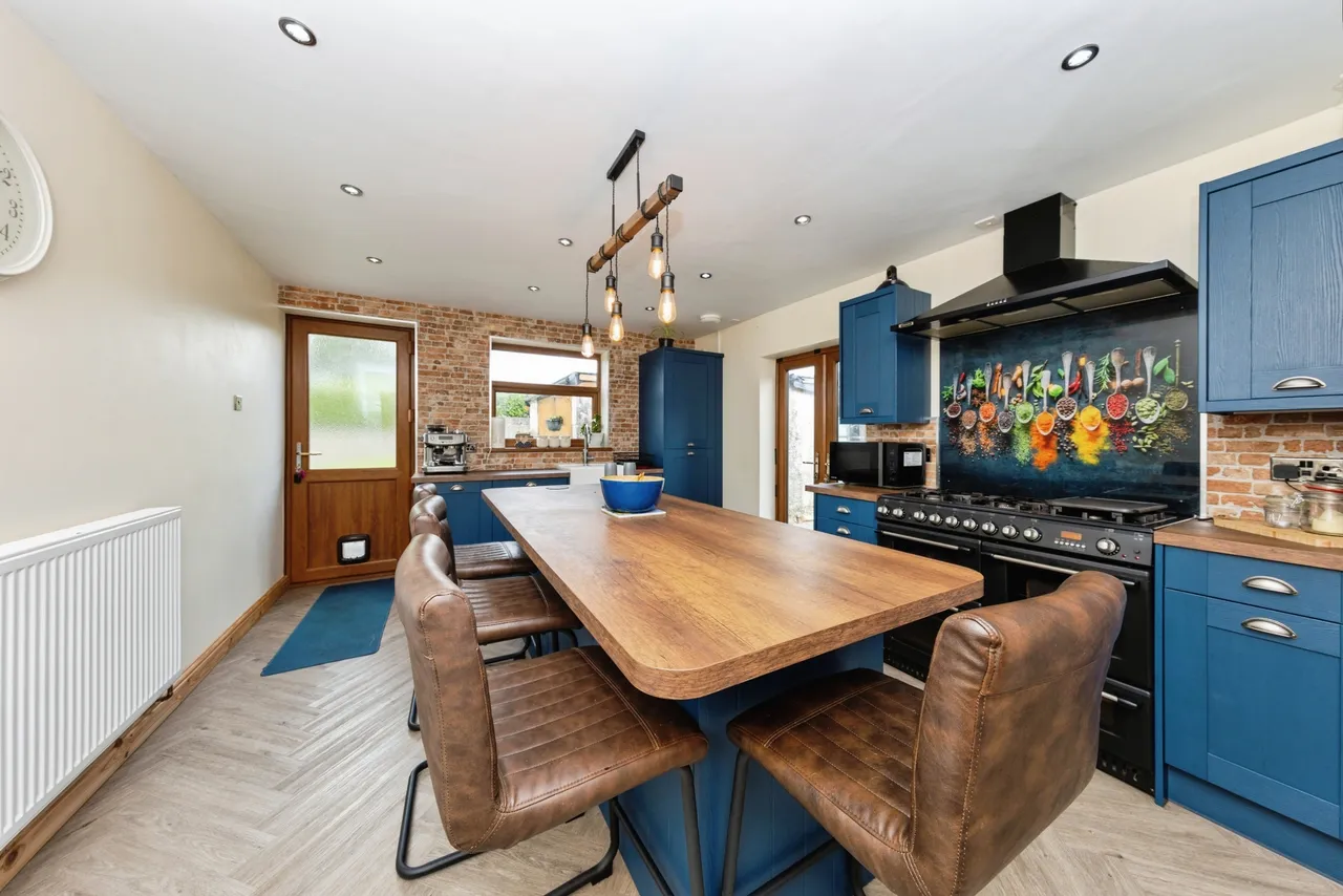 Capel Seion Road, Llanelli, SA15, photo 2