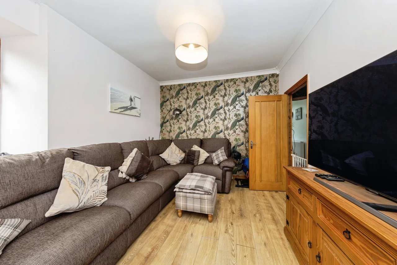 Capel Seion Road, Llanelli, SA15, photo 14