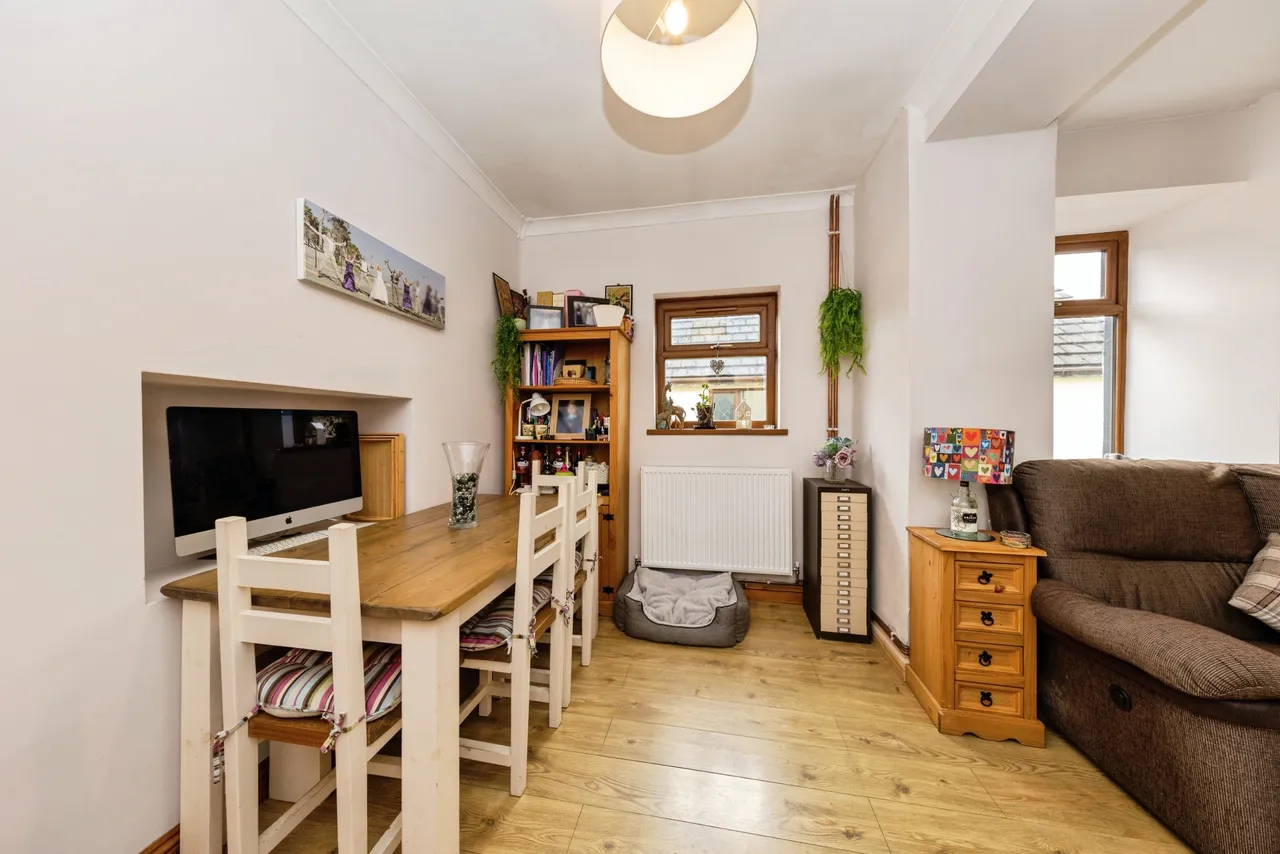 Capel Seion Road, Llanelli, SA15, photo 22
