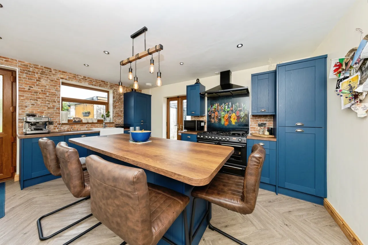 Capel Seion Road, Llanelli, SA15, photo 5