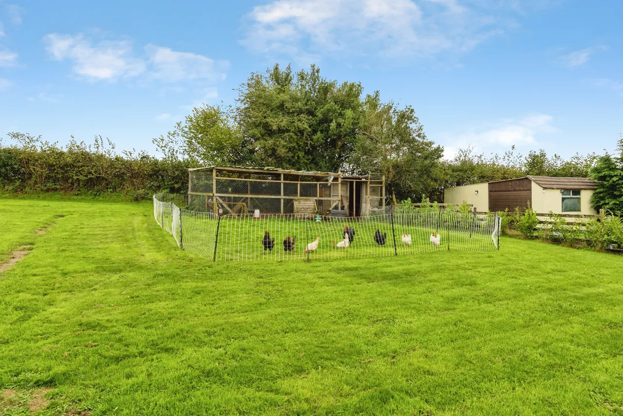 Capel Seion Road, Llanelli, SA15, photo 38
