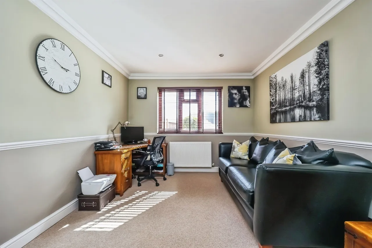 Adams Court, Ilkeston, DE7, photo 7