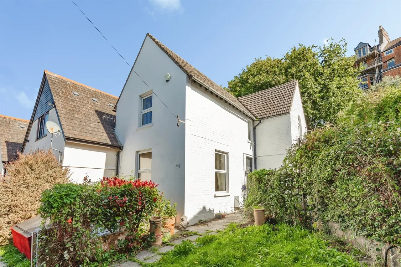 3 bed house for sale, Stonefield Road, Hastings, TN34