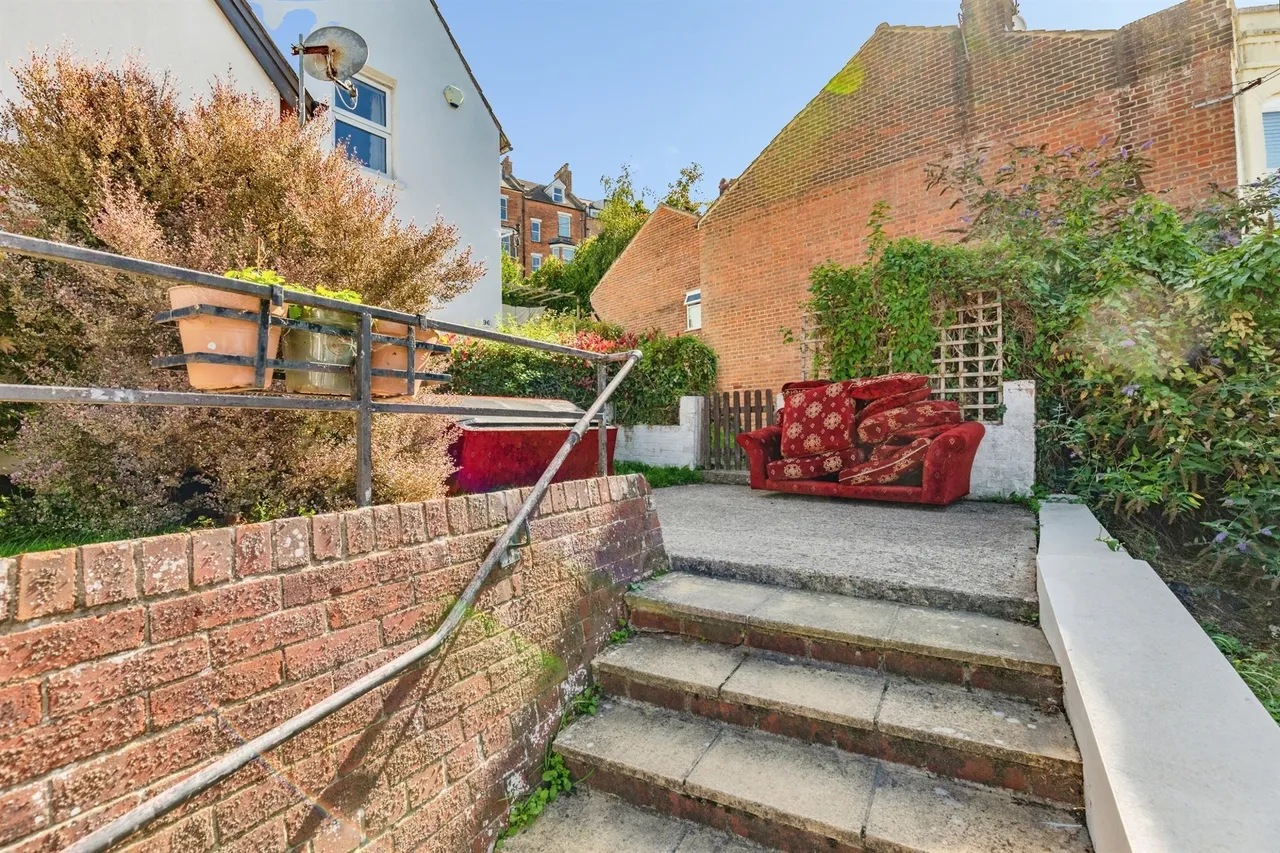 Stonefield Road, Hastings, TN34, photo 15