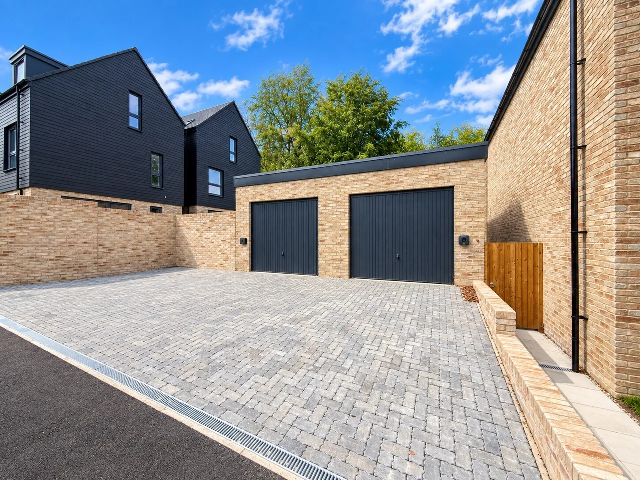 Thames View, Blunsdon, SN26, photo 4