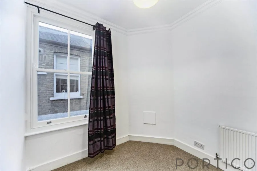 Marcus Street, London, SW18, photo 6