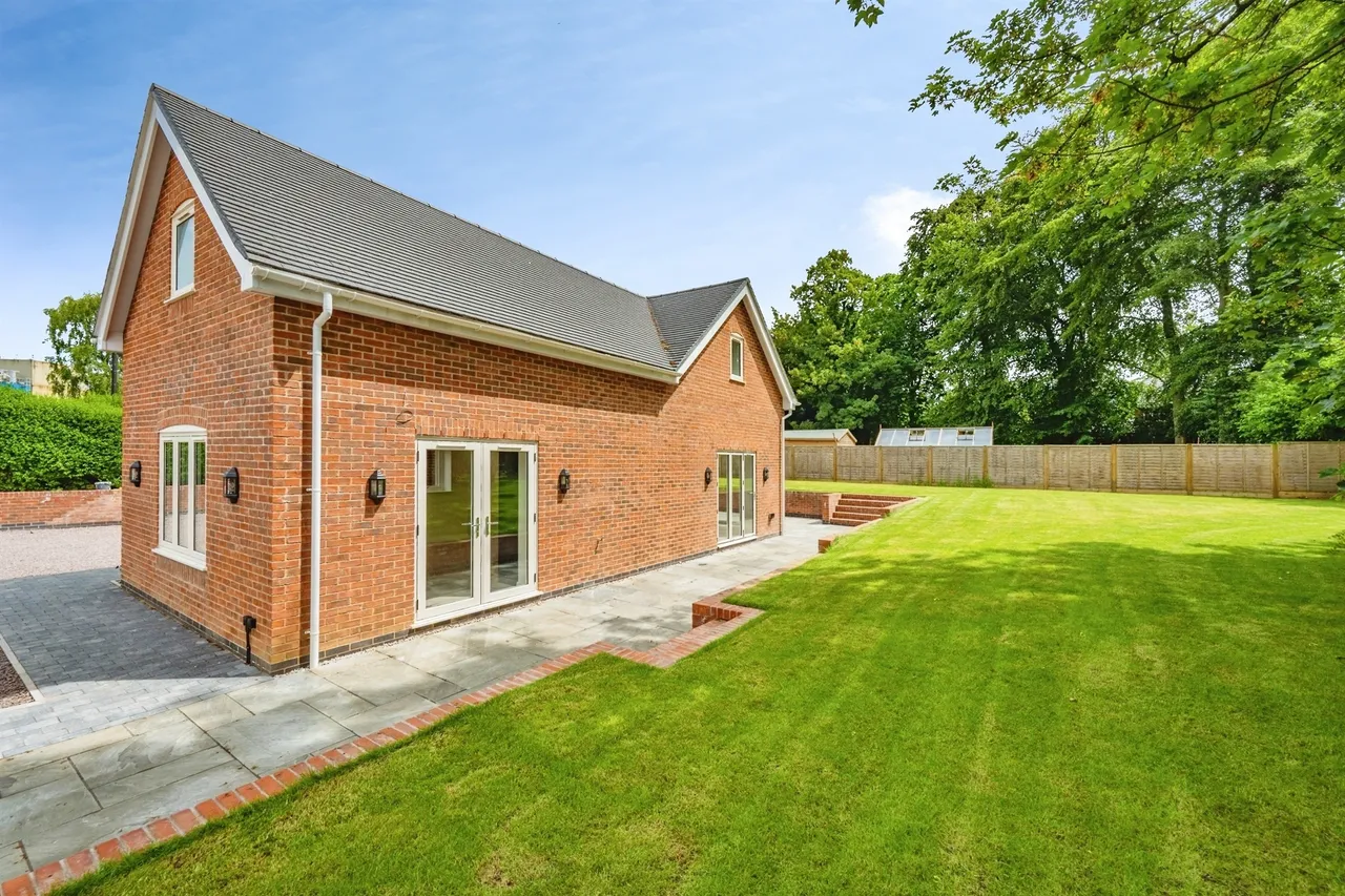 Old Derby Road, Ashbourne, DE6, photo 16
