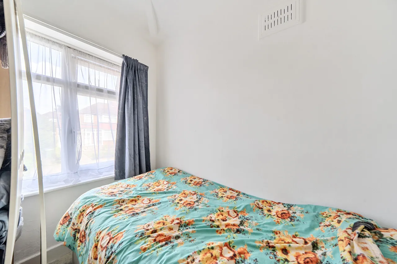 Thistlecroft Gardens, Stanmore, HA7, photo 12