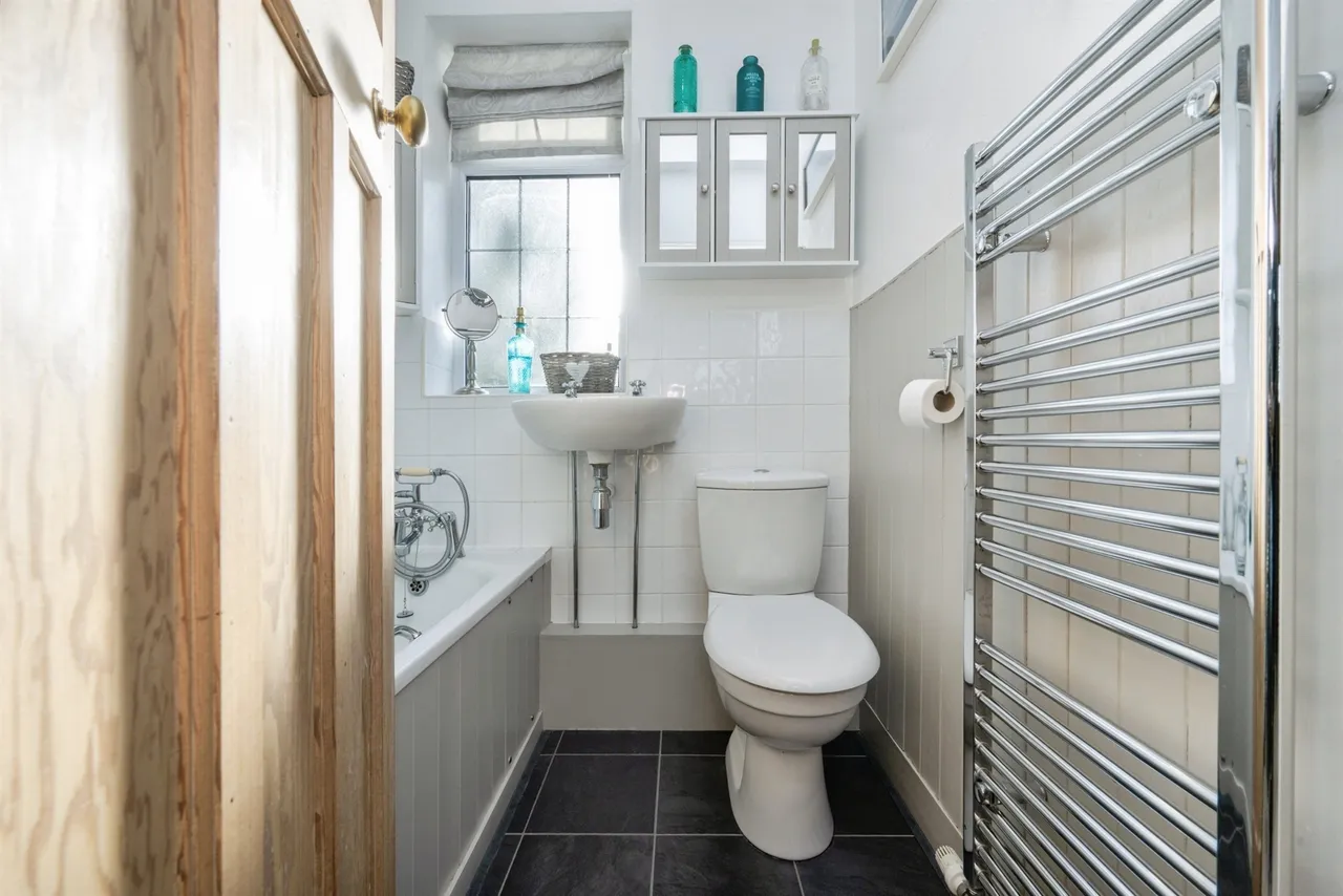 Grenville Avenue, Wendover, HP22, photo 15
