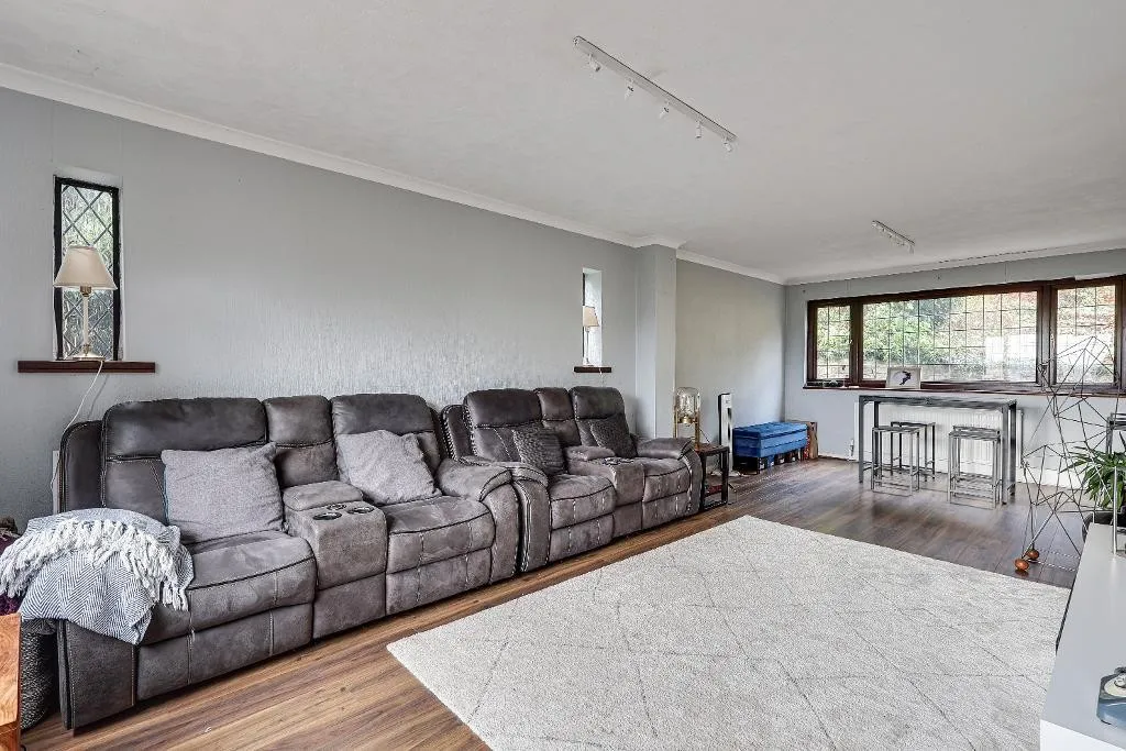 Selsdon Road, South Croydon, photo 7