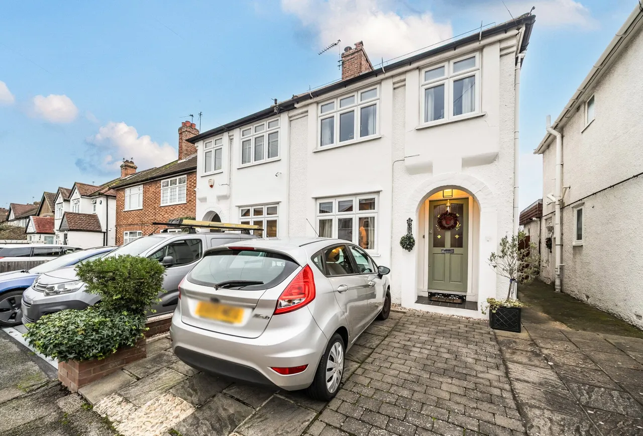 3 bed house for sale — Whittaker Road, Sutton, SM3 9QG