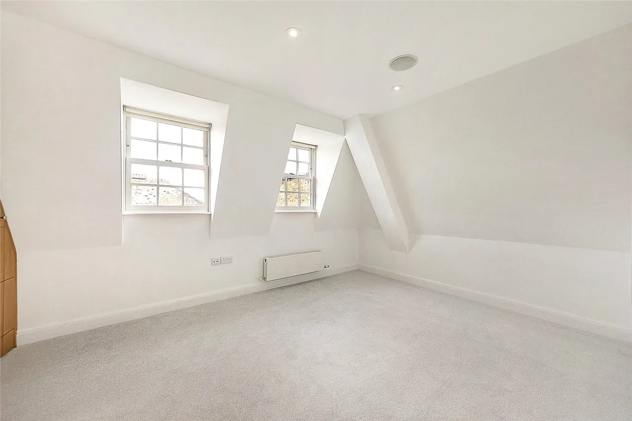 Sadlers Gate Mews, Commondale, SW15, photo 8