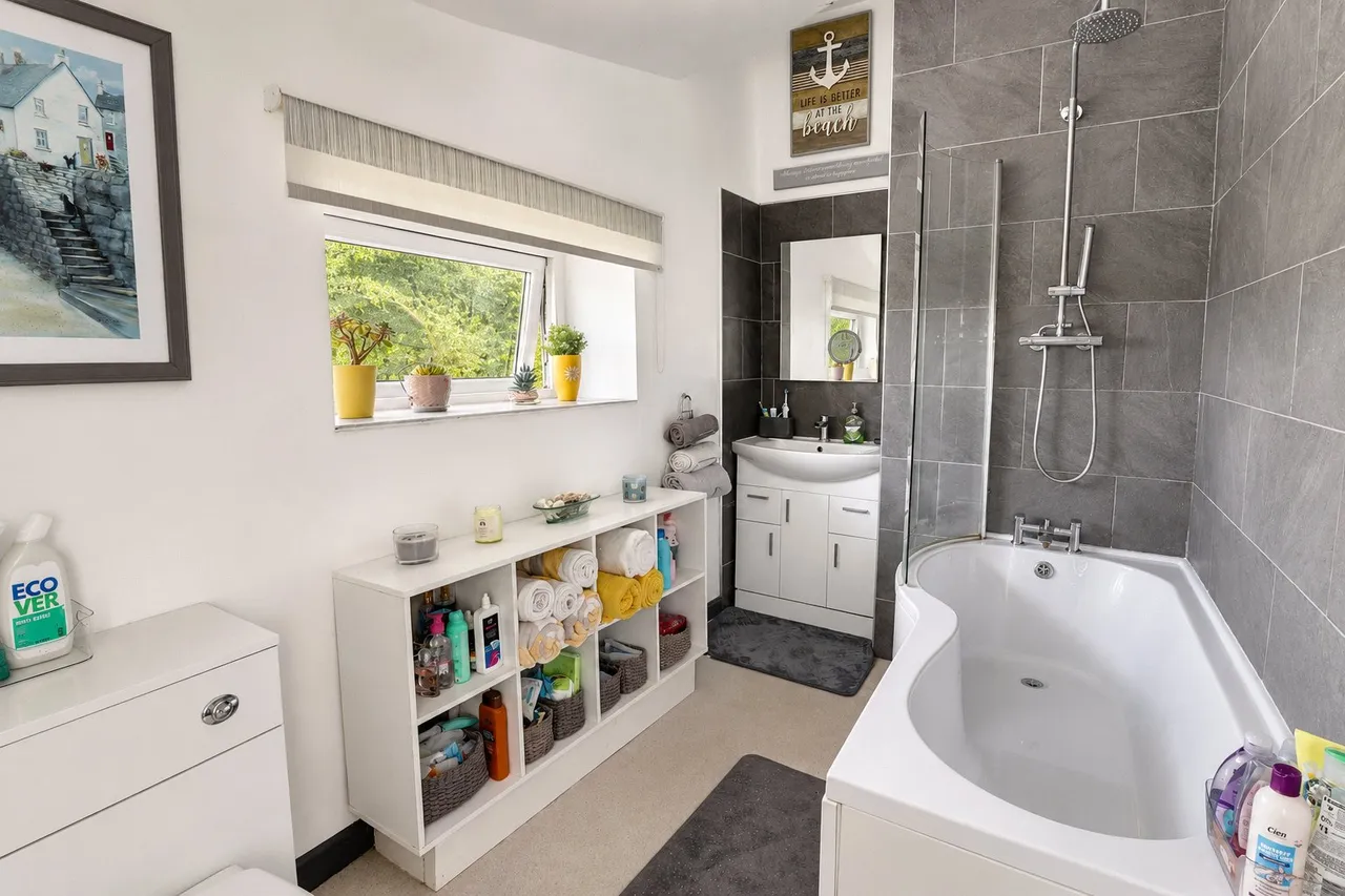 Tavistock Road, Launceston, PL15, photo 13