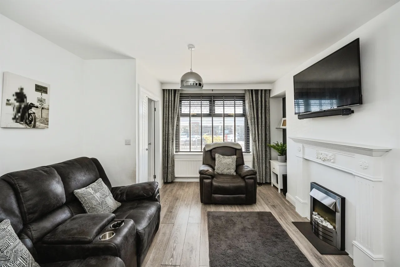 Neath Road, Swansea, SA6, photo 6
