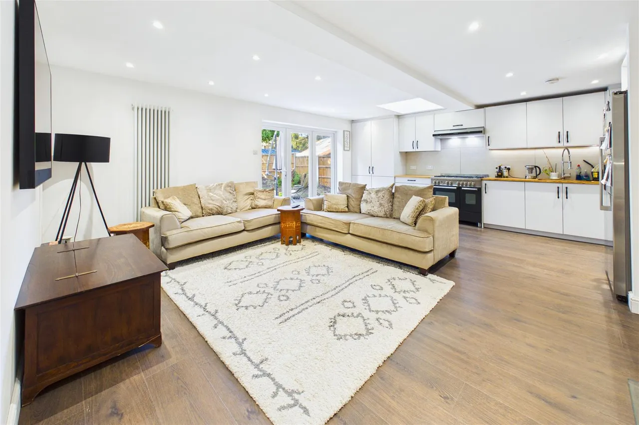 High Road, Roydon, IP22, photo 2