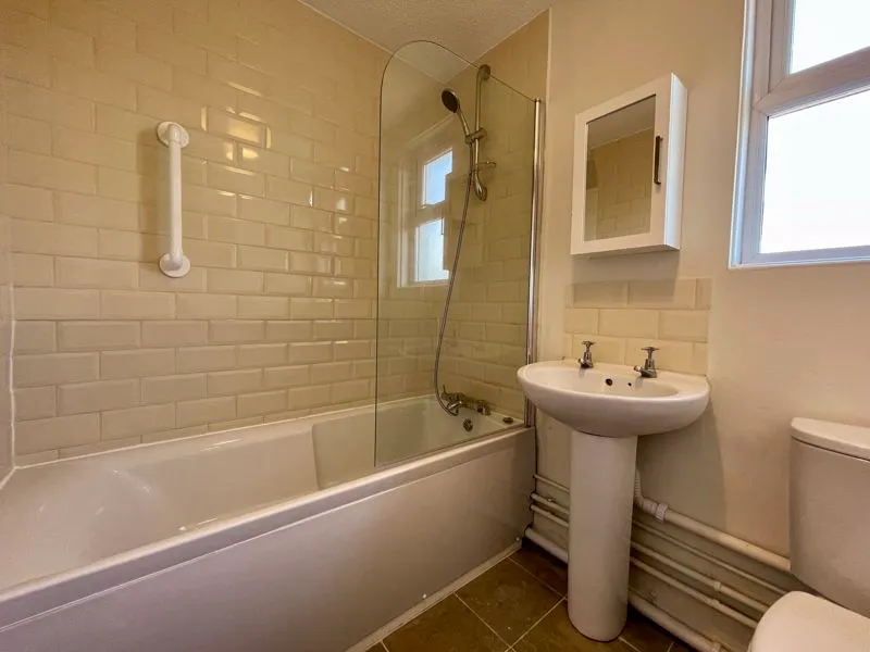 Blind Lane, Bourne End SL8 5TG, photo 3
