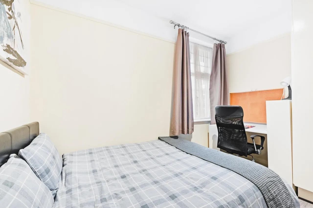 Vivian Avenue, Hendon, photo 8