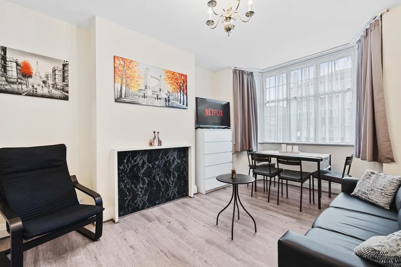 2 bed flat to rent — Vivian Avenue, Hendon
