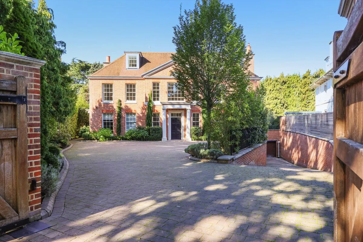 Eaton Park, Cobham, KT11, photo 36