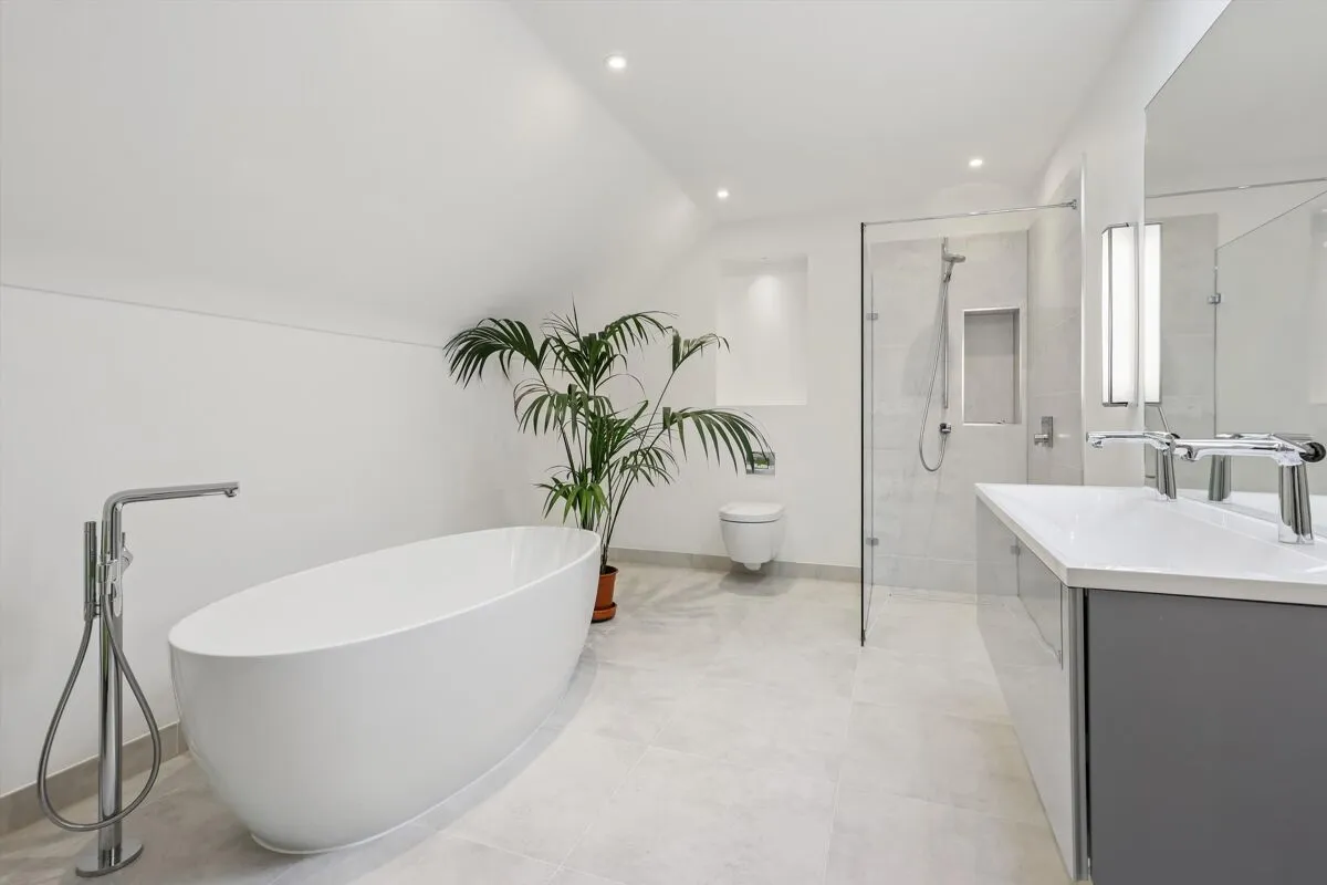 Eaton Park, Cobham, KT11, photo 23
