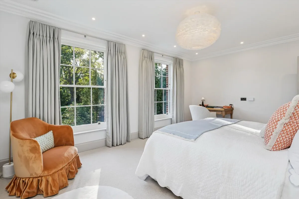Eaton Park, Cobham, KT11, photo 27