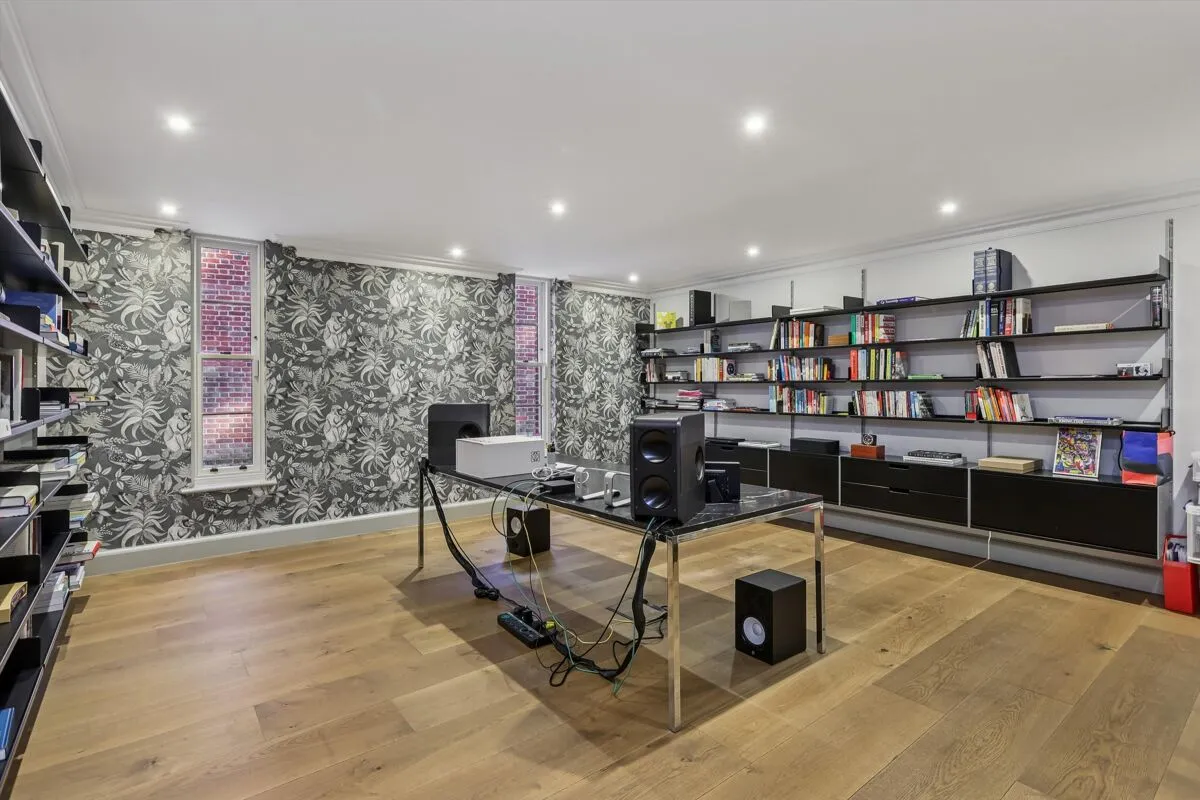 Eaton Park, Cobham, KT11, photo 34
