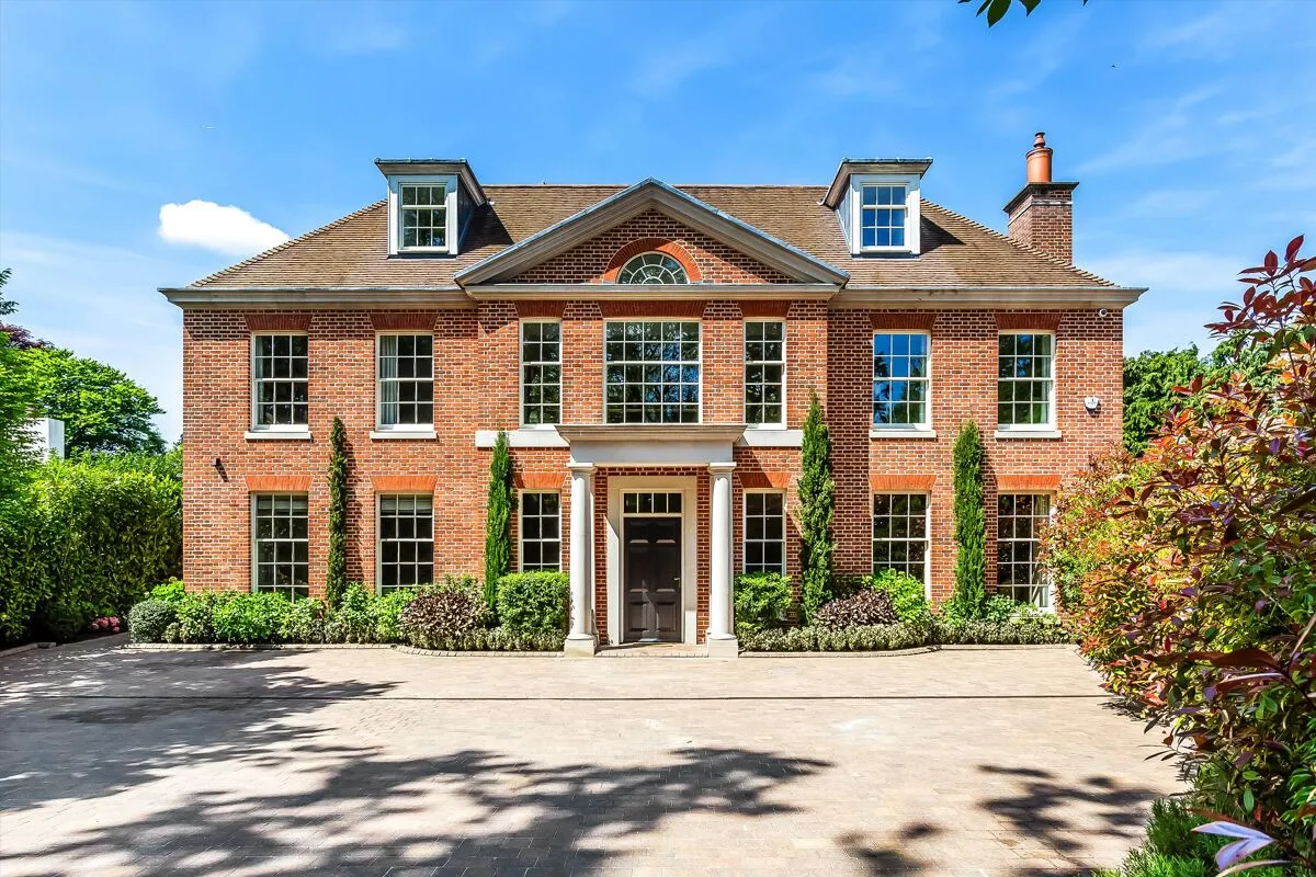 6 bed house to rent, Eaton Park, Cobham, KT11